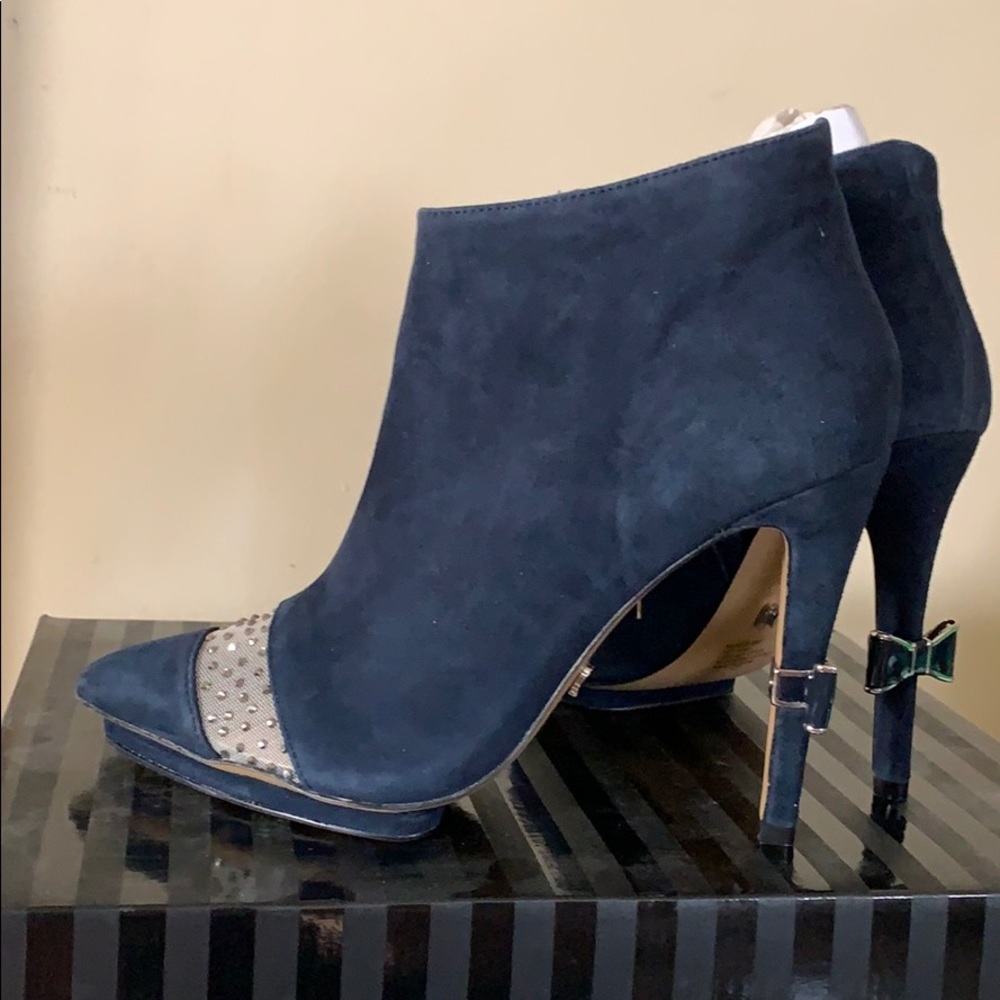 Blue suede bootie with unique design